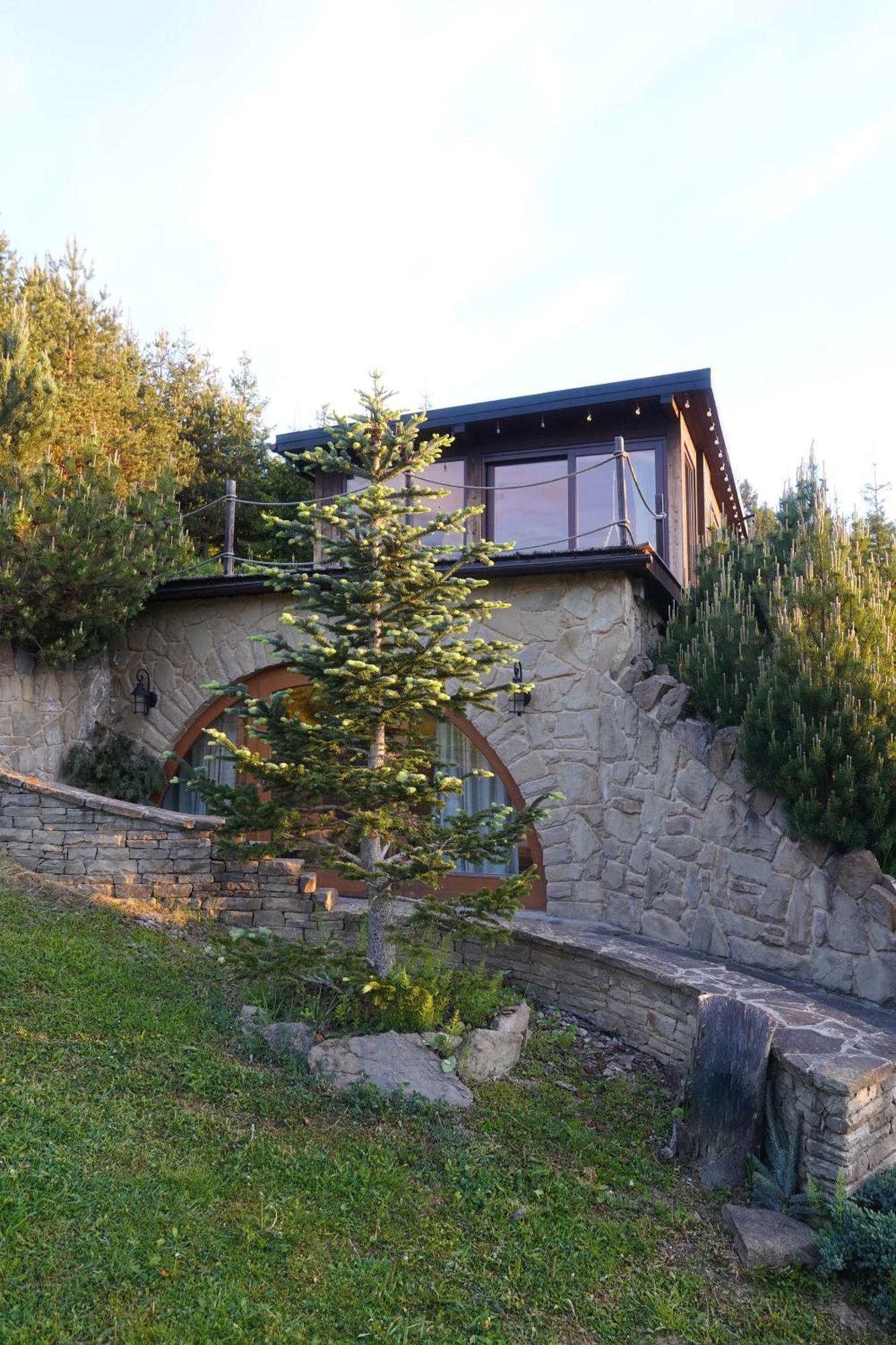 Skalny Zakatek Z Grota Solna Na Wylacznosc Lapsze Nizne Exterior photo